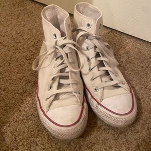 Women’s converse size 8